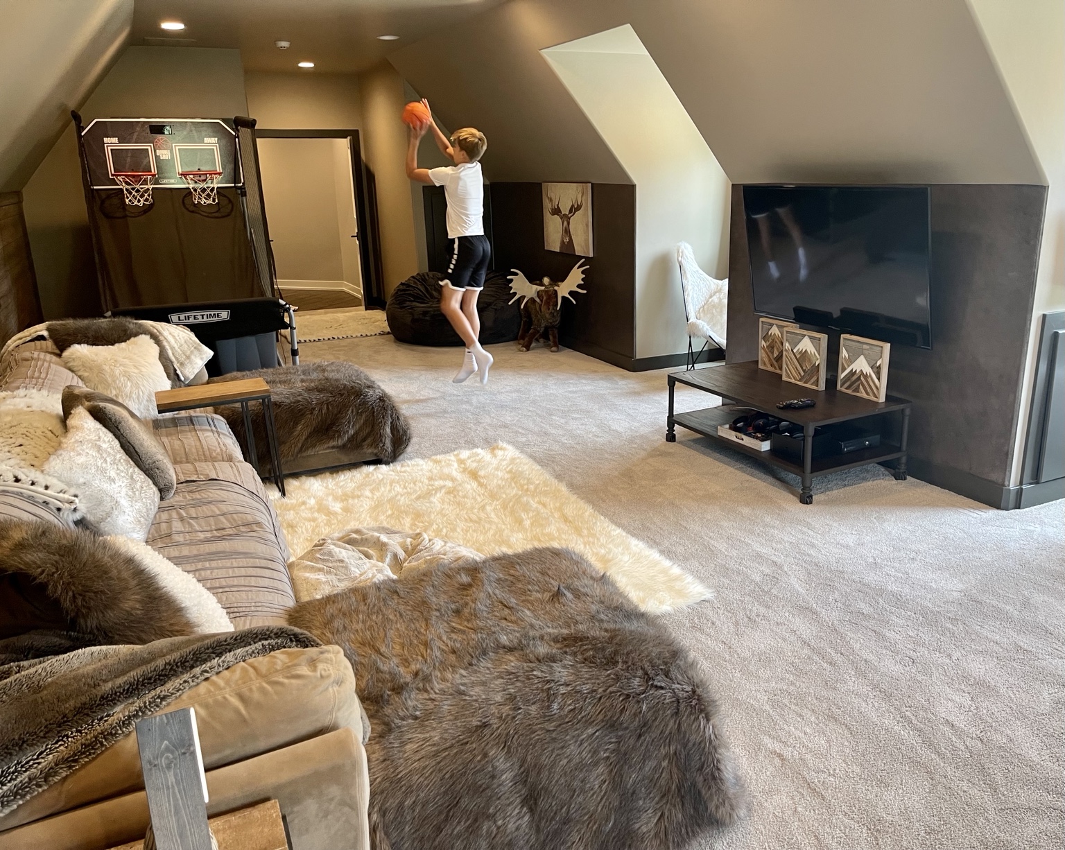 Teen hideaway photo 1